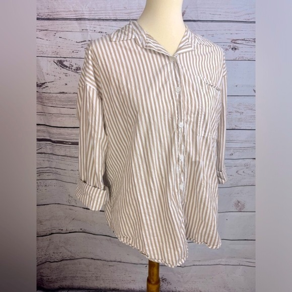 American Eagle Striped Button Down Shirt - Picture 1 of 8